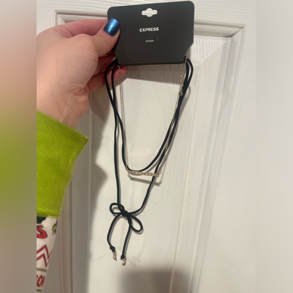 NWT Express brand choker trio necklace